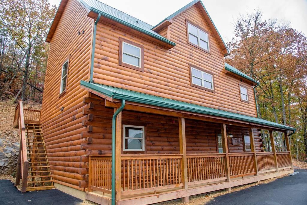 Spacious 2800 Sq Ft-Cozy Wood Cabin-New Build Pigeon Forge Exterior foto
